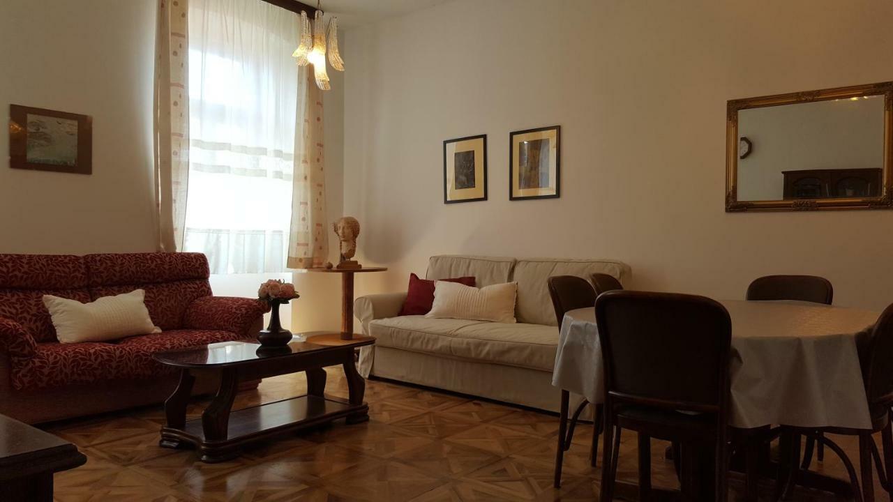 Centar Old Town, With Free Private Parking Apartment Пула Екстериор снимка