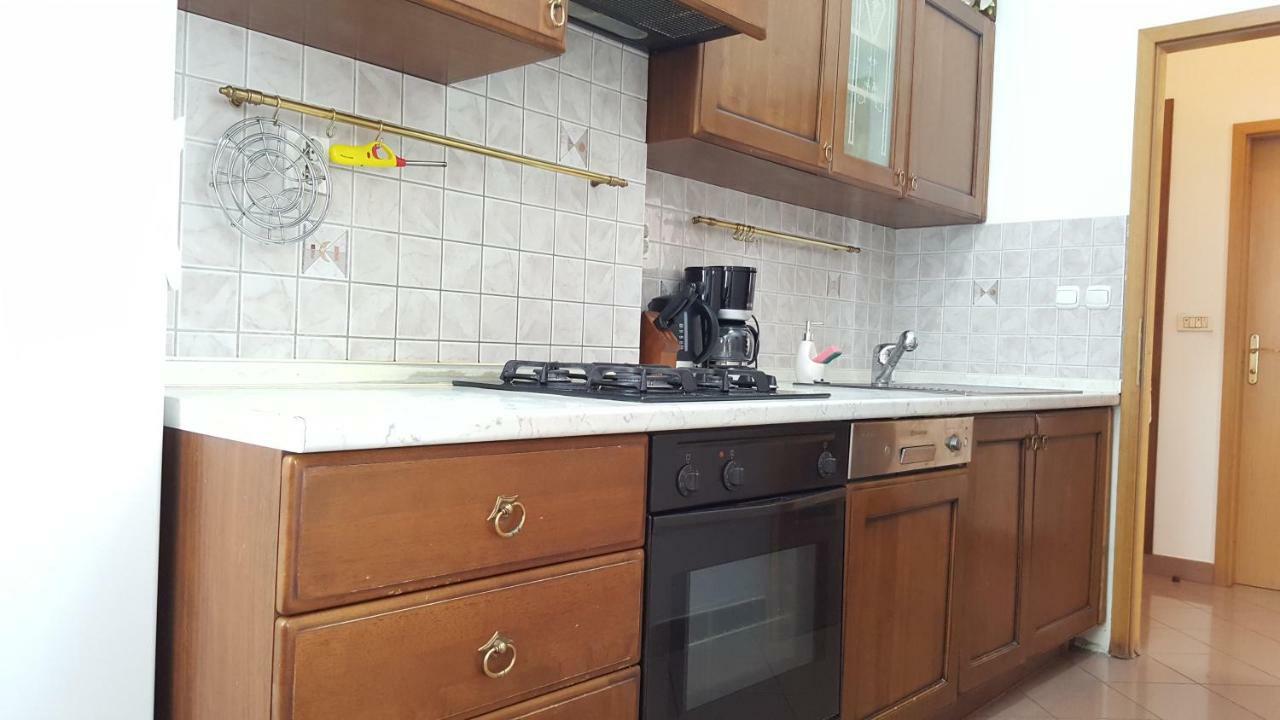 Centar Old Town, With Free Private Parking Apartment Пула Екстериор снимка